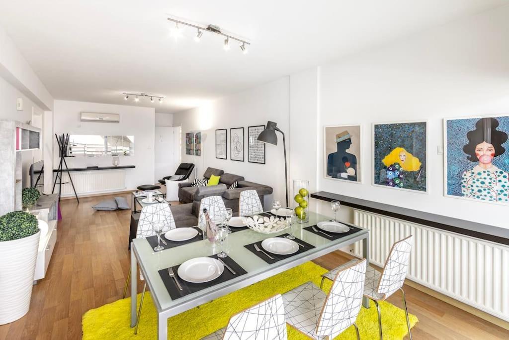 Appartamento Luxurious Bright & Stylish 2Br With Office In Nicosia Esterno foto