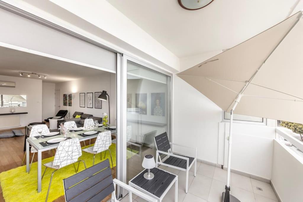 Appartamento Luxurious Bright & Stylish 2Br With Office In Nicosia Esterno foto