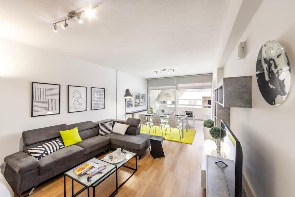 Appartamento Luxurious Bright & Stylish 2Br With Office In Nicosia Esterno foto